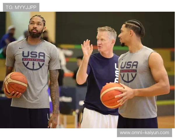 “德泽尔比谈马赛防反体系：空间博弈与球员适应性并重”